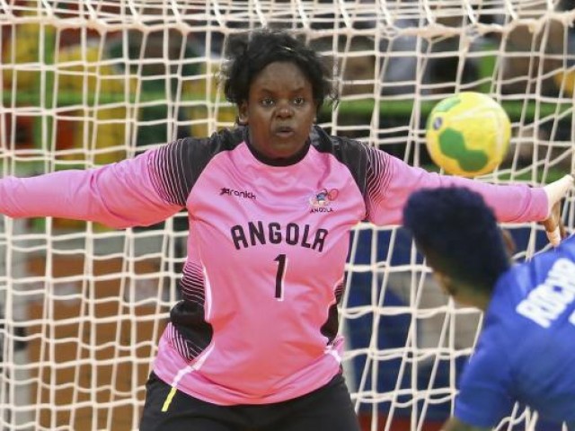 Angola conquista torcida carioca, mas perde apoio em duelo contra o Brasil