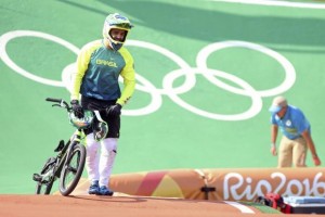 Renato Rezende é eliminado nas quartas de final do ciclismo BMX | Reuters/Eric Gaillard/Direitos Reservados