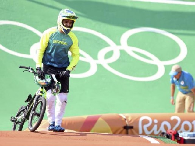 Renato Rezende é eliminado nas quartas de final do ciclismo BMX