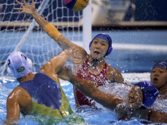 Brasil termina em 8º no polo aquático feminino