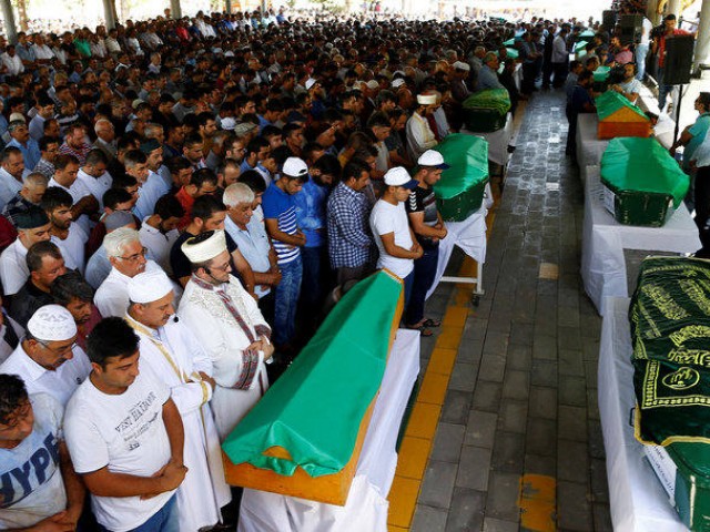 Atentado suicida em casamento na Turquia