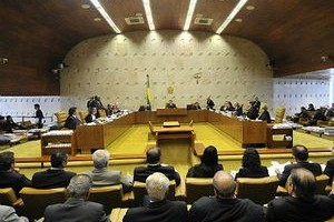 Decisão sobre reajuste dos ministros do STF fica para depois do impeachment | Google