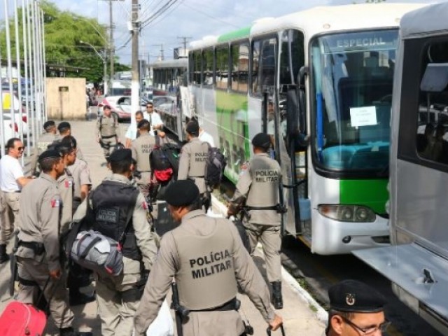 Tropas da PM embarcam ao interior para garantir segurança nas eleições municipais