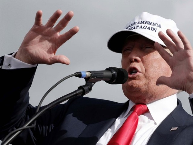 Mulheres acusam Trump de 'tocá-las indevidamente', diz 'New York Times'