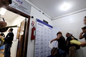 Desemprego fica em 11,8% no 3º trimestre, indica Pnad do IBGE | Foto: REUTERS/Paulo Whitaker