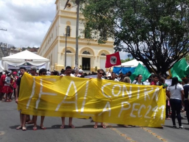 Alagoas tem 14 locais de prova do Enem ocupados por estudantes