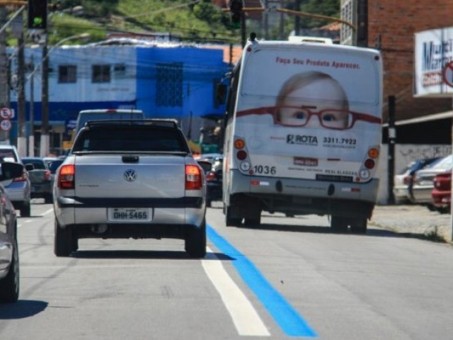 Infrações na Faixa Azul caem quase 100% com fiscalização eletrônica