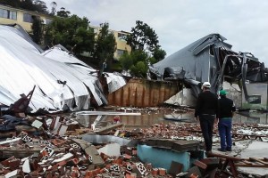 Ventos e chuvas fortes provocam três mortes em Santa Catarina |
