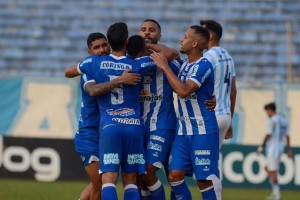 Com dois gols no primeiro tempo, CSA vence o Londrina fora de casa | Augusto Oliveira/CSA