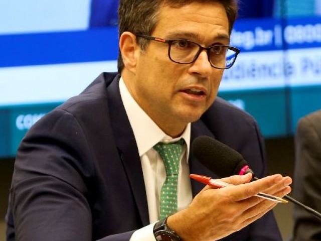 Não é verdade que bancos perdem dinheiro com Pix, diz presidente do BC