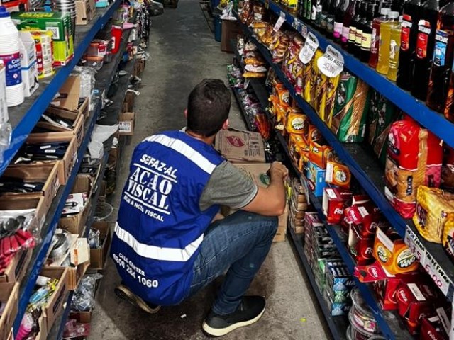 Sefaz flagra mercadorias irregulares desviadas do posto fiscal por balsa em Pão de Açúcar